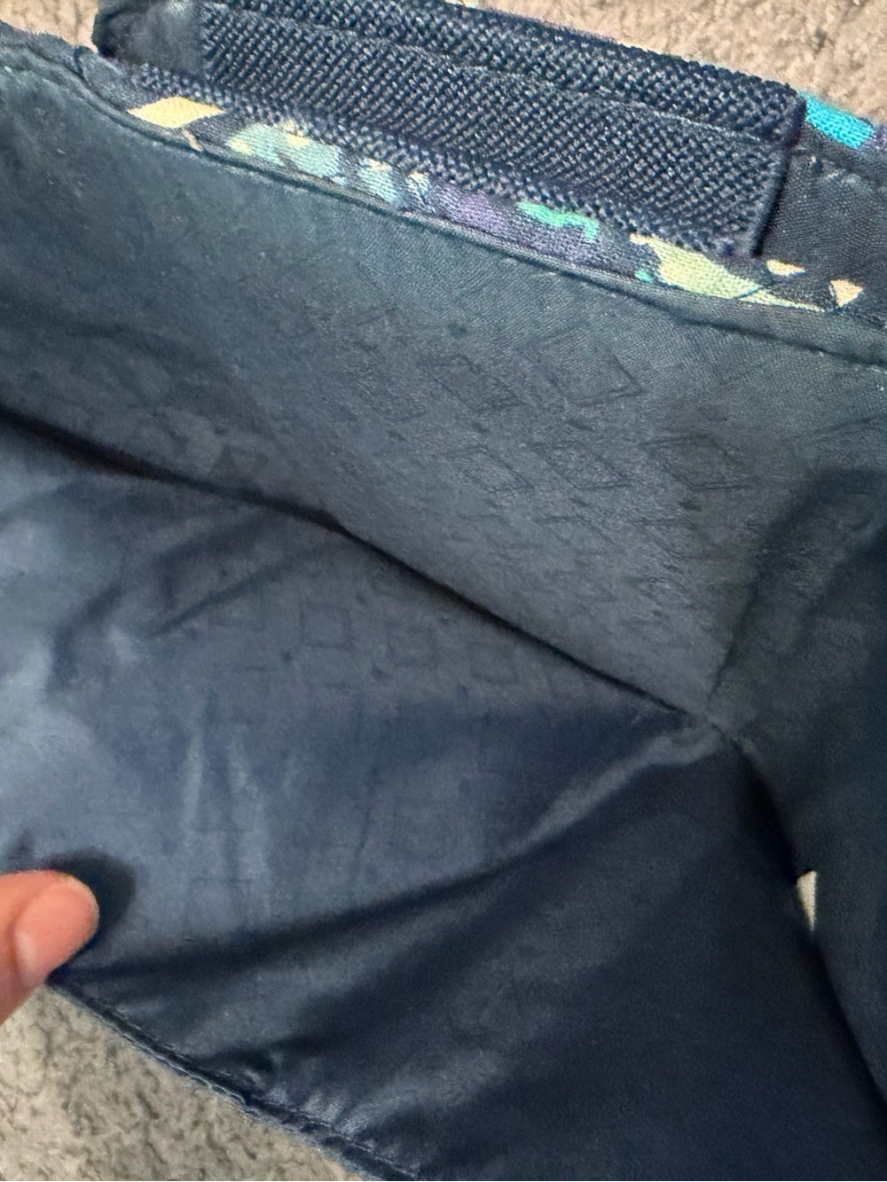 Vera Bradley Quilted Clutch Wallet in Navy, Teal & Mint - Picture 6 of 6